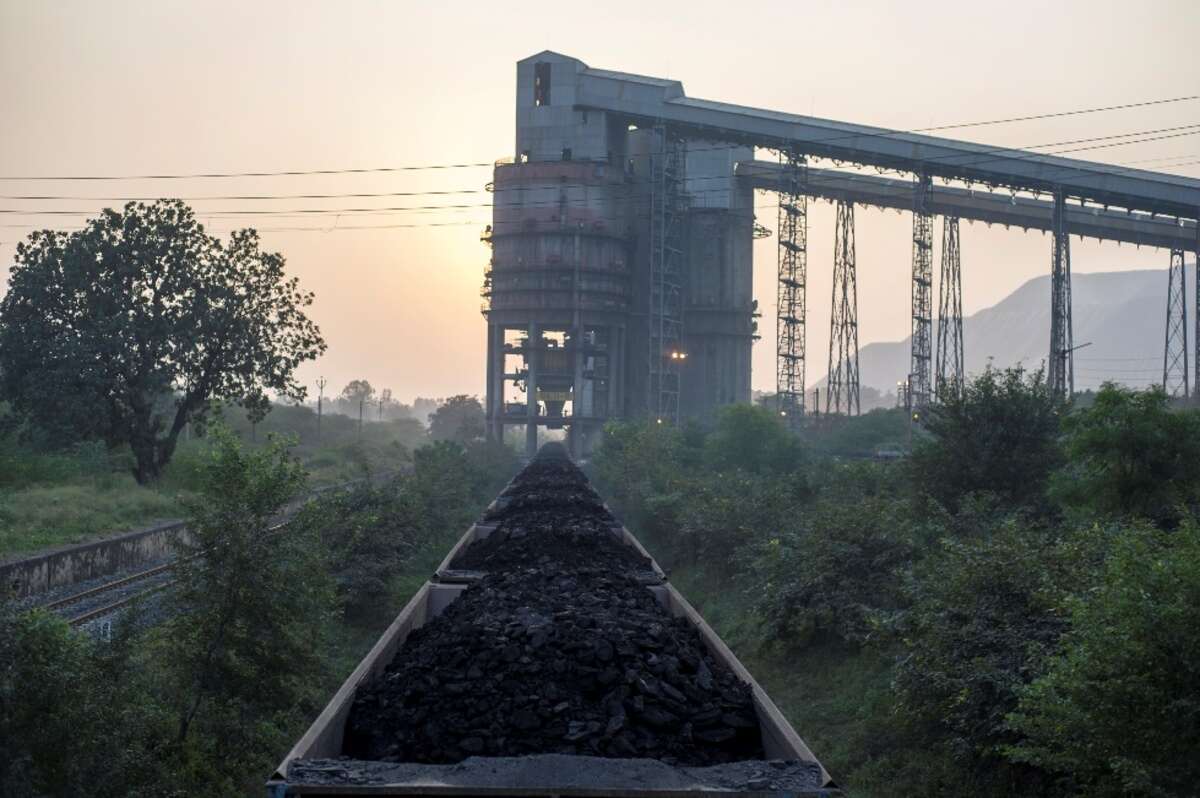 Ministry of Coal: कोयला क्षेत्र ने फरवरी 2024 के दौरान आठ प्रमुख उद्योगों में 11.6 प्रतिशत की उच्चतम वृद्धि दर्ज की; जानिए