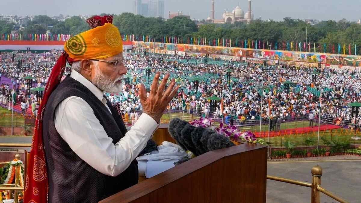 PM Modi: प्रधानमंत्री ने स्वामी विवेकानंद द्वारा 130 वर्ष पहले शिकागो में दिये गये भाषण की बताई महानता; जानिए