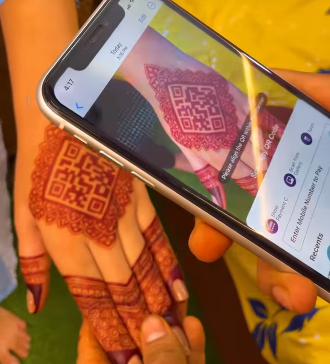 Raksha Bandhan 2023: बहना की मेहंदी में QR Code, स्कैन कर भाई देगा उपहार के पैसे; जानिए ये कैसे होगा?