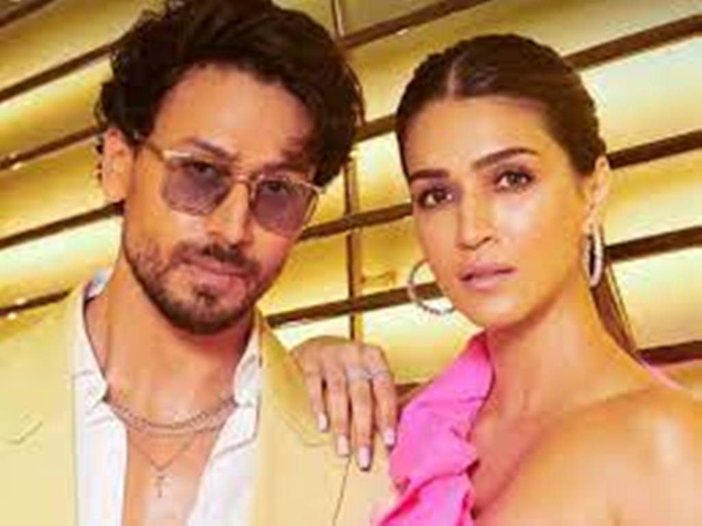 Bollywood news: Tiger Shroff और Kriti Sanon की जोड़ी हुई हिट; जानिए