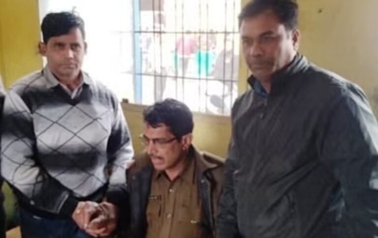 MP News: लोकायुक्त ने 10000 रूपये की रिश्वत लेते सहायक सब इंस्पेक्टर को रंगेहाथ पकड़ा; जानिए