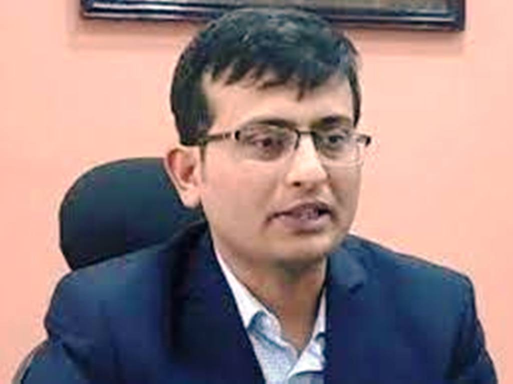 MP News: कलेक्टर ने जिला अस्पताल पहुंचकर घायलों से की मुलाकात; जानिए खबर