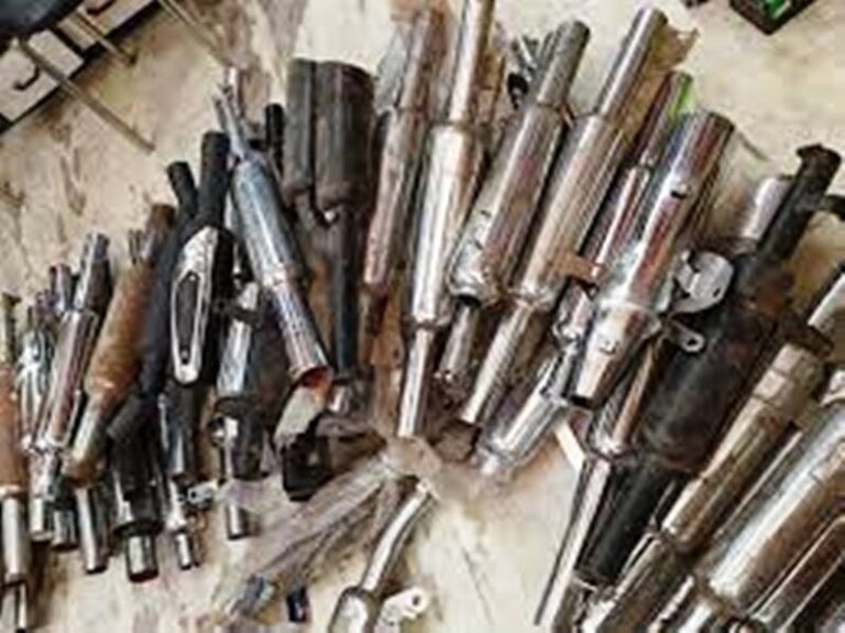 MP News: पुलिस ने 80 से ज्यादा मॉडिफाइड साइलेंसर किए जब्त; जानिए खबर