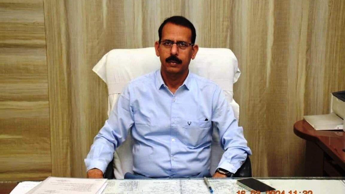 Singrauli News: दिव्यांग बालक दिवाकर को ड्रेस एवं कपड़ो के लिए कलेक्टर ने दिलाई सहायता राशि; जानिए 