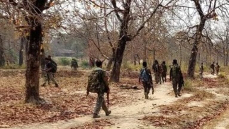 CG News: नक्सलियों की चल रही थी तलाशी और IED हो गया ब्लास्ट, STF के जवान घायल; जानिए