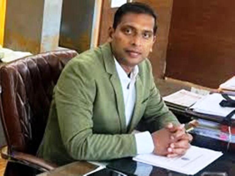 MP News: कलेक्टर ने अधिकारियों को बकाया राशि की वसूली के दिए निर्देश; जानिए