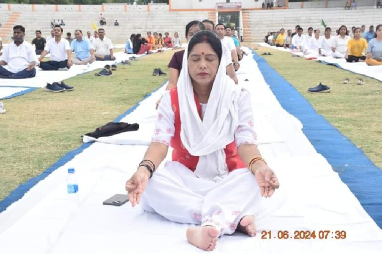 International Yoga Day: सिंगरौली में राज्य मंत्री राधा सिंह के नेतृत्व में योगाभ्यास के साथ ये आयोजन भी हुआ; जानिए