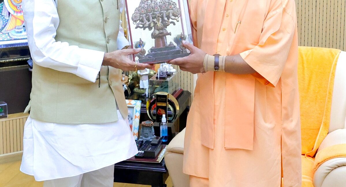 MP News: कोरेक्स के नशे पर लगाम कसने MP के डिप्टी CM ने UP के CM योगी से मांगी मदद; जानिए