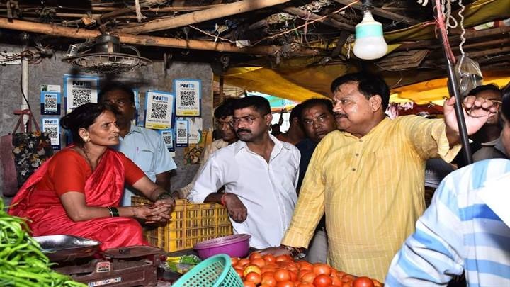 MP News: ऊर्जा मंत्री ने सब्जी मंडी की व्यवस्थाओं का किया निरीक्षण; जानिए 
