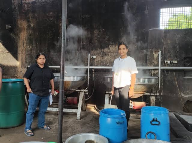 MP News: रक्षाबंधन त्यौहार को ध्यान में रखते हुए फूड सेफ्टी अफसरों ने की छापेमारी; जानिए 