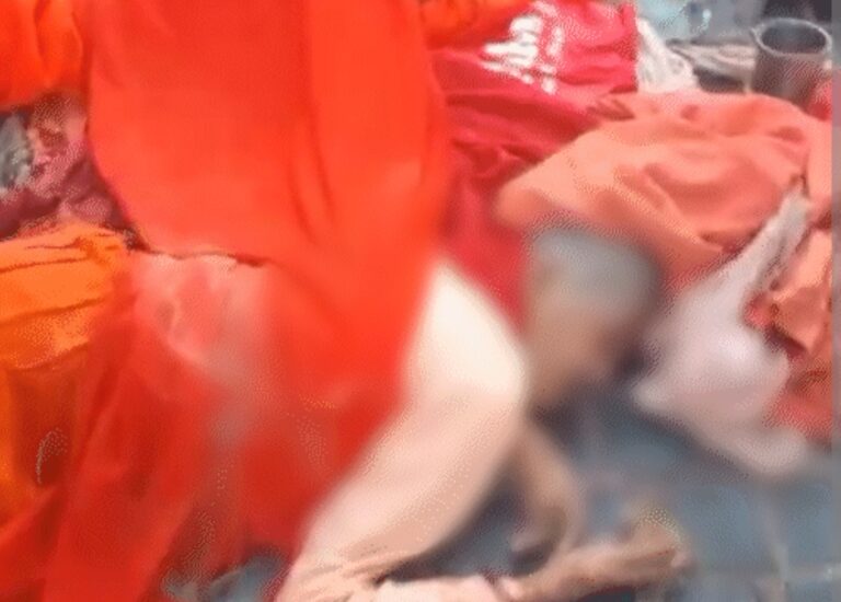 UP News: फुटपाथ पर सो रहे बुजुर्ग महिला और पुरुष को कार ने कुचला; जानिए