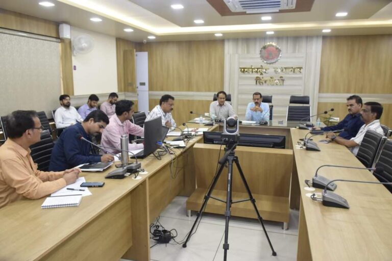 Singrauli News: जनमन योजना के कार्य में लापरवाही पर कलेक्टर ने फटकारा; जानिए