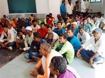 MP News: कलेक्टर आम जनता की समस्या का समाधान करते हुए तहसीलदार को रास्ता खुलवाने के दिए निर्देश; जानिए