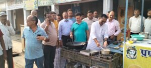 Singrauli News: विधायक ने स्वच्छता में बटाया हाथ,सफाईकर्मियों के लिए बनाया चाय; जानिए खबर