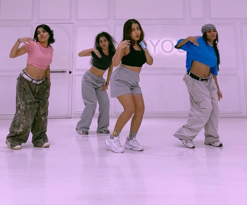 Neha Kakkar: नेहा कक्कड़ की ताजा तस्वीरें क्या आपने देखी?; जानिए