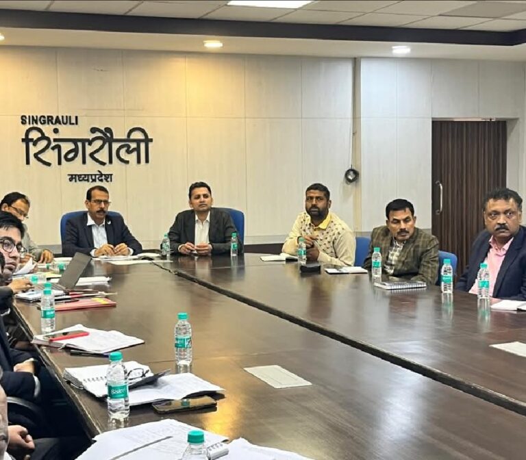 MP News: मुख्य सचिव ने वीडियो कान्फ्रेंसिंग में प्रशासन गांव की ओर अभियान से जुड़े ये निर्देश दिए; जानिए