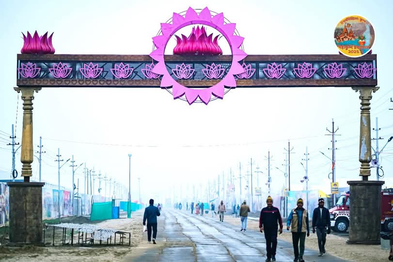 Mahakumbh 2025: महाकुंभ मेले की उल्टी गिनती शुरू; देखिए तस्वीरें