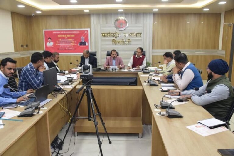 Singrauli News: सिंगरौली कलेक्टर का RTO को फरमान सड़कों पर कोल डस्ट गिराने वाले रोड स्वीपिंग मशीन से सफाई कराएं; जानिए