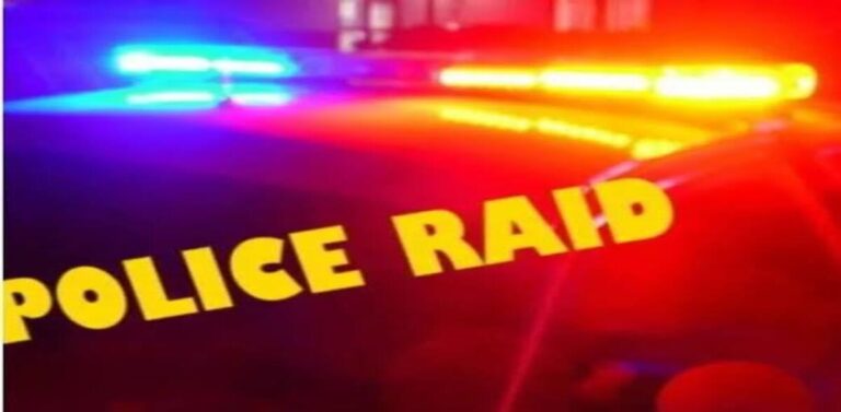 Crime News: स्पा सेंटर पर पुलिस की रेड, रहे 3 युवक और 4 युवतियों; जानें खबर