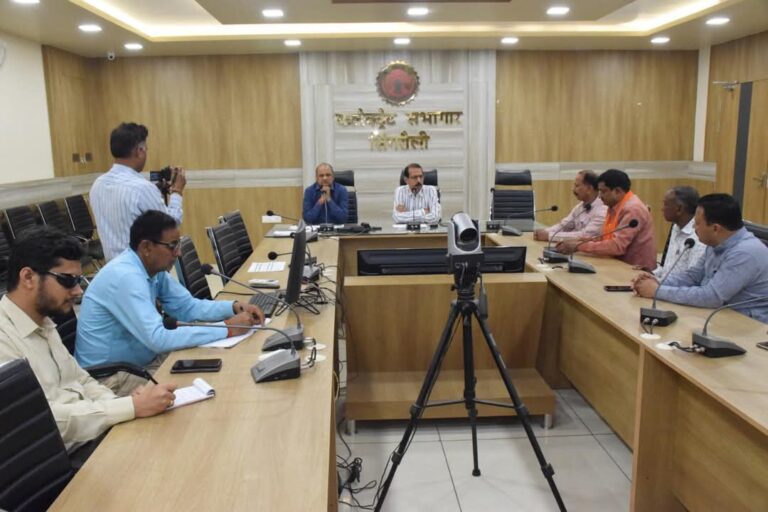 Singrauli News: निर्वाचन प्रक्रिया को पारदर्शी बनाने के लिए सिंगरौली के राजनैतिक दलो से मागे गयें सुझाव; जानिए