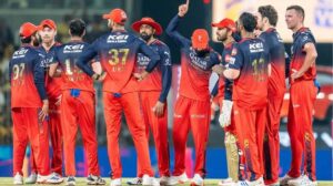 IPL 2025: RCB ने मुंबई को दी 12 रन से मात, 10 साल बाद मिली ये सफलता; जानिए खबर 