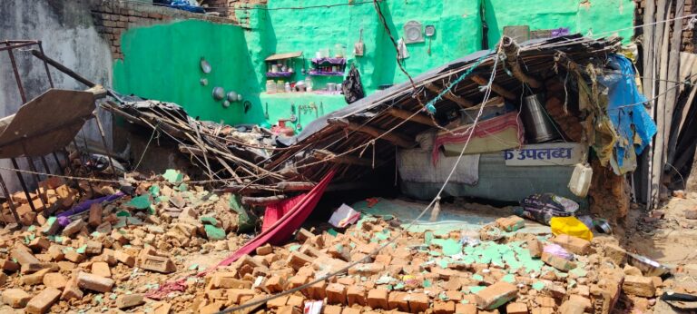 NCL Singrauli News: सिंगरौली में कोयला खदान की ब्लास्टिंग से मकान का हिस्सा गिरा, एक बच्ची दबकर घायल; जानिए 