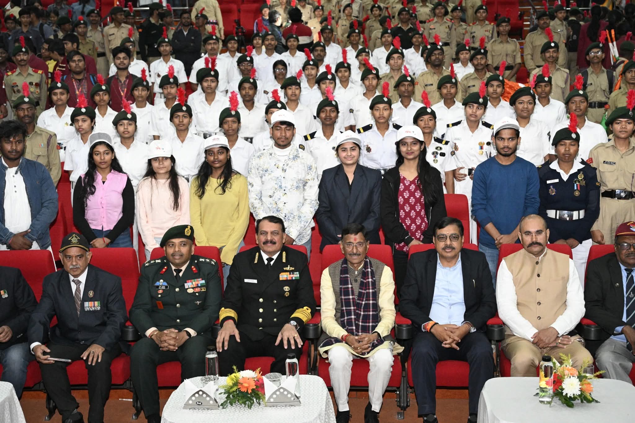 National News : CCL में ‘विकसित भारत@2047’ संवाद, रक्षा राज्य मंत्री व नौसेना प्रमुख रहे मौजूद; जानिए