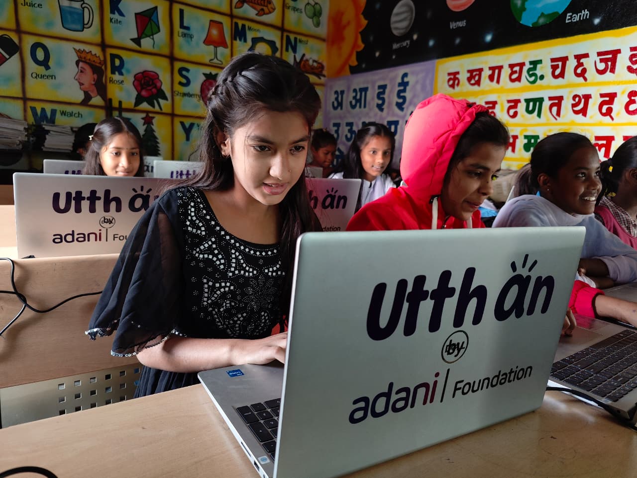 Singrauli News: सिंगरौली में अदाणी फाउंडेशन की ‘आईटी ऑन व्हील्स’ पहल से खुले नई संभावनाओं द्वार...