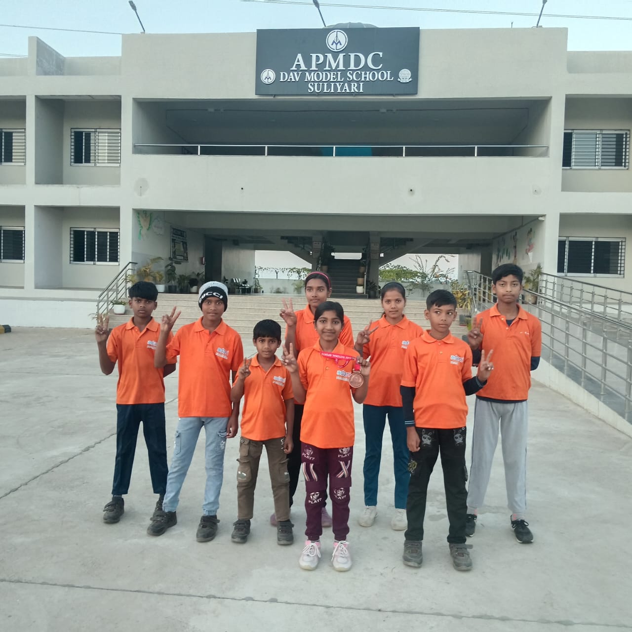 Singrauli News: खनुआ की बेटी वर्षा ने DAV राष्ट्रीय तीरंदाजी प्रतियोगिता में जीता कांस्य पदक; जानिए