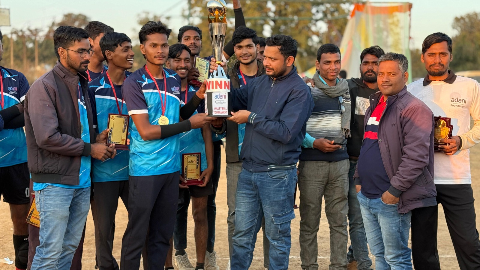Sports News: अदाणी फाउंडेशन ने कयक वॉलीबॉल टूर्नामेंट का आयोजन; जानिए कौन बना चैम्पियन