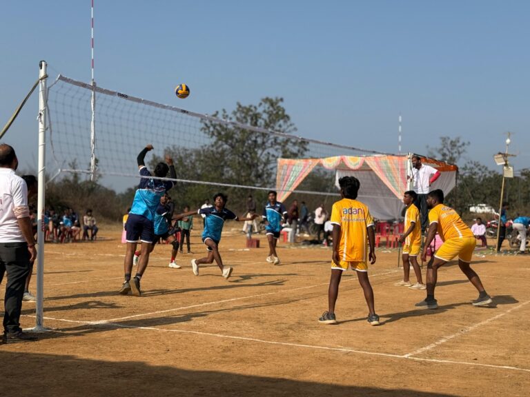 Sports News: अदाणी फाउंडेशन ने किया वॉलीबॉल टूर्नामेंट का आयोजन; जानिए कौन बना चैम्पियन
