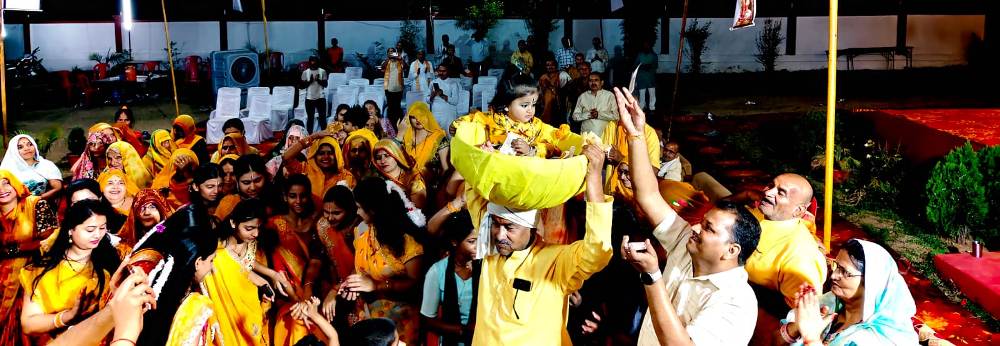 Singrauli News: चितरंगी में श्रीमद् भागवत कथा, श्रीकृष्ण जन्मोत्सव धूमधाम की धूम