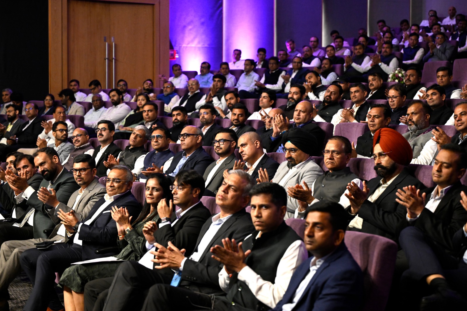 Business News: 500 मिलियन टन का माइलस्टोन से अदाणी ग्रुप की बड़ी छलांग; जानिए